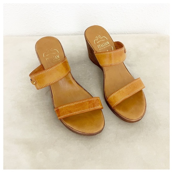 Italian Shoemakers Shoes - Italian Shoemakers Leather Strap Wedges, Size 9
